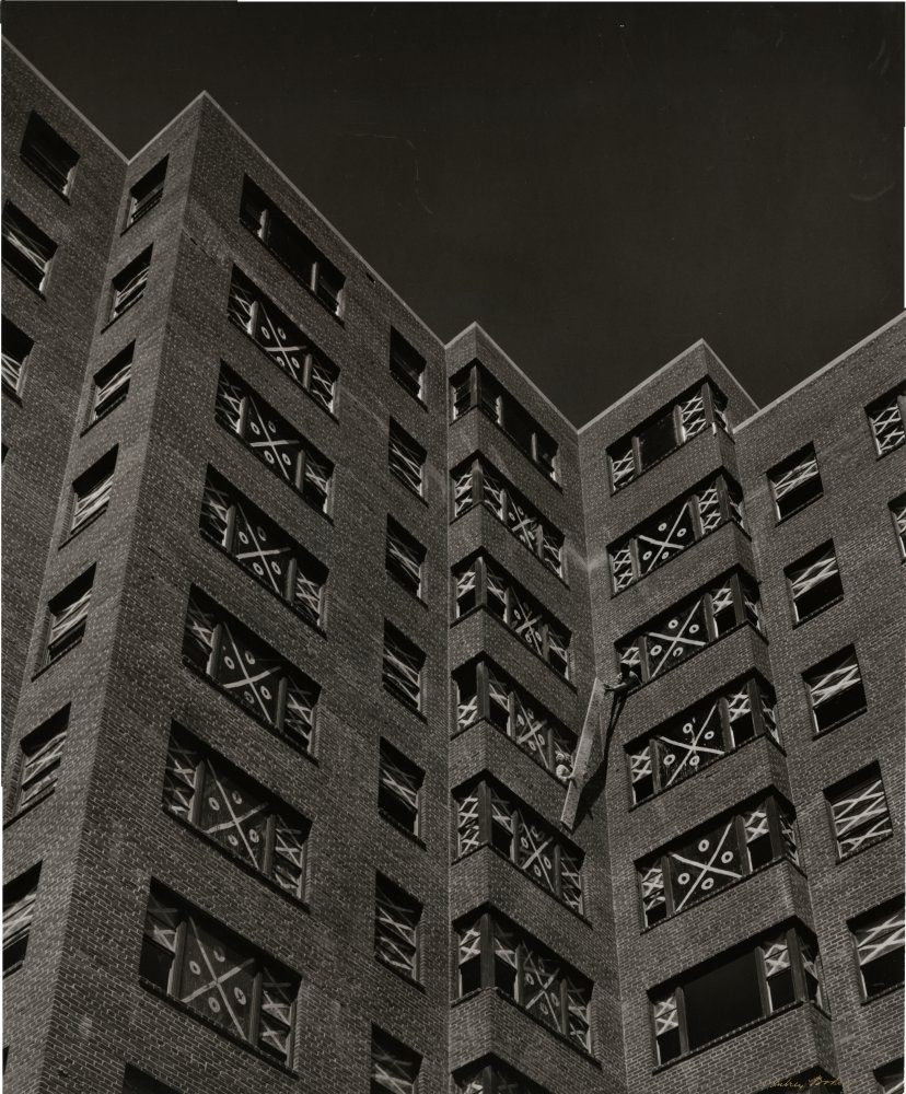 51-704 (click for large image)